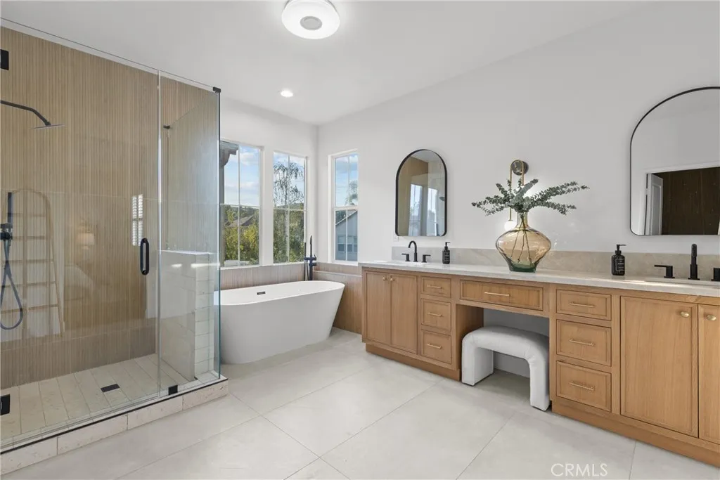 173 Parkside Drive, Simi Valley, California 93065 home-pic-15