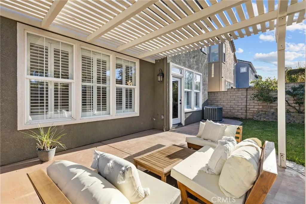 173 Parkside Drive, Simi Valley, California 93065 home-pic-24