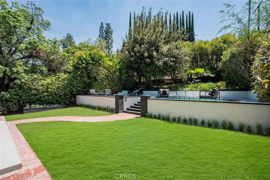 22218 San Miguel Street, Woodland Hills, California 91364 home-pic-15