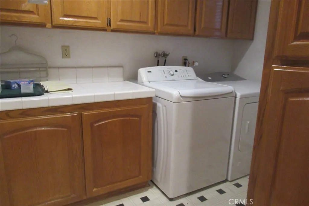 16035 Venango, Apple Valley, California 92307 home-pic-15