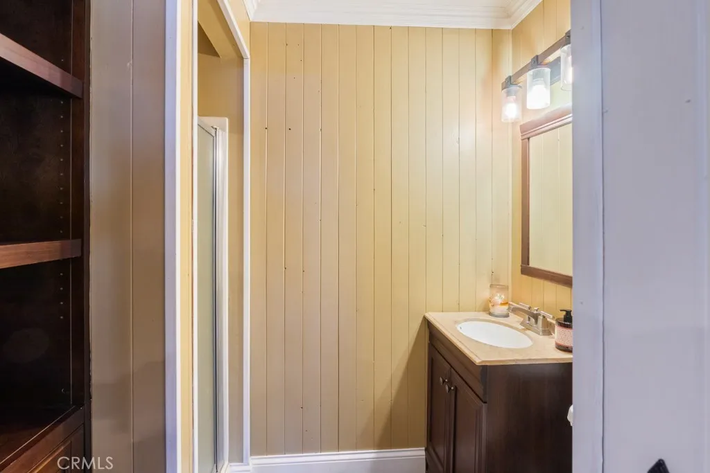 2425 Heather Avenue, Long Beach, California 90815 home-pic-26