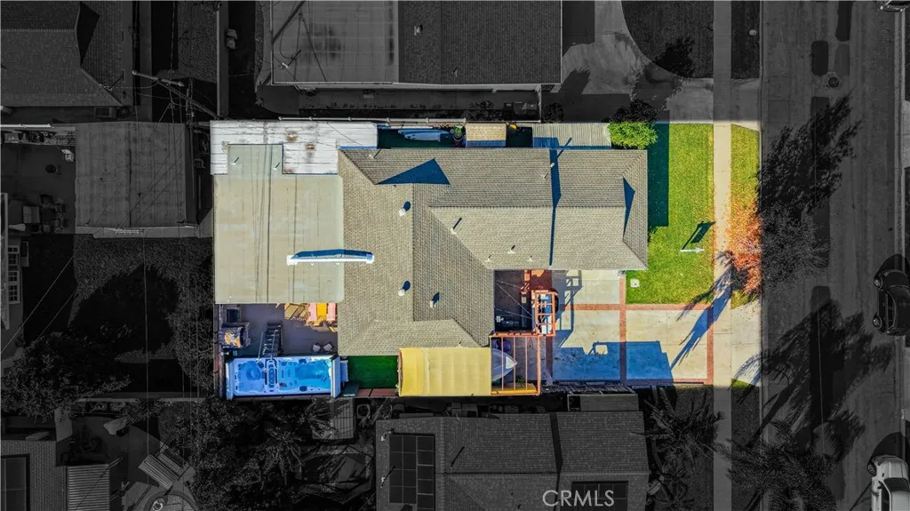 2425 Heather Avenue, Long Beach, California 90815 home-pic-58