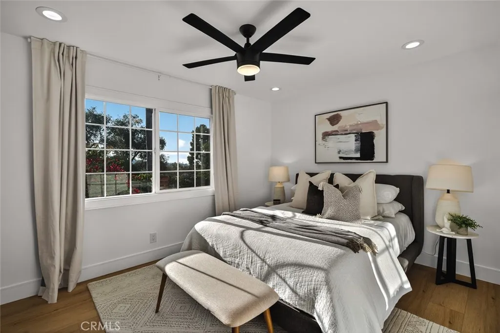 266 S Via Montanera, Anaheim Hills, California 92807 home-pic-38