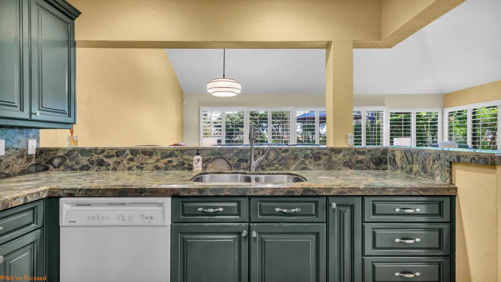 41444 Woodhaven Dr. Drive E, Palm Desert, California 92211 home-pic-9