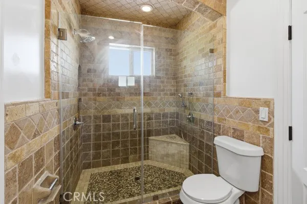 5048 Hesperia, Encino, California 91316