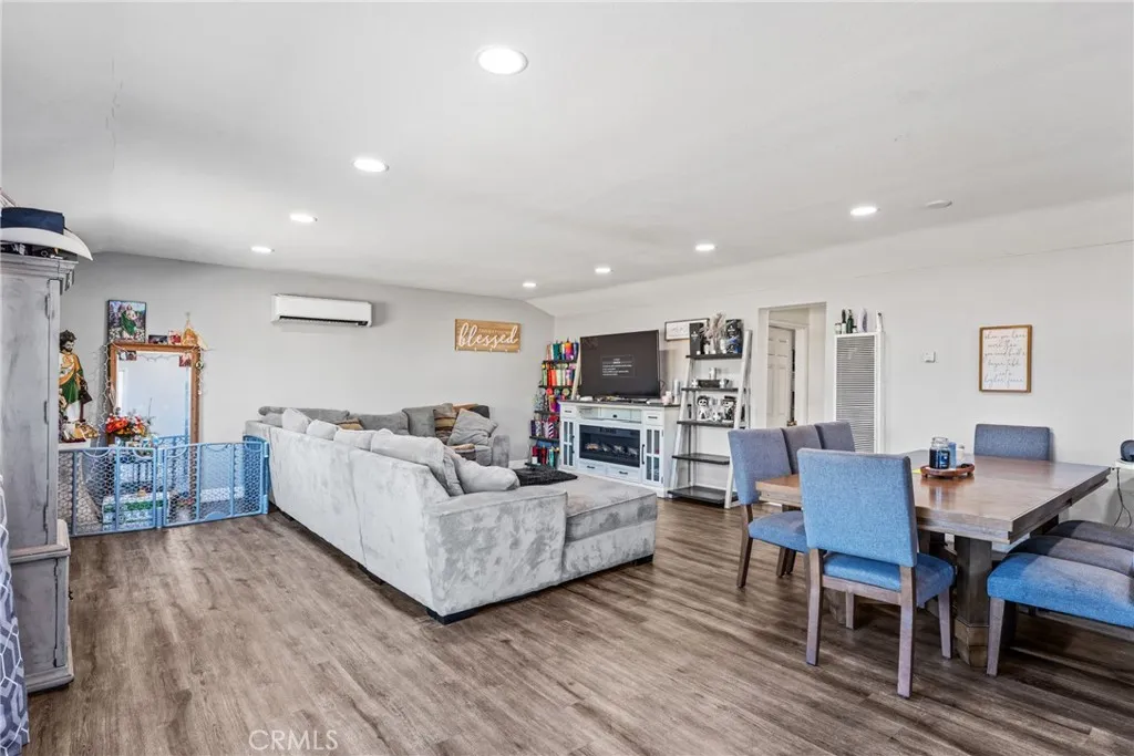 12672 4th, Yucaipa, California 92399 home-pic-2