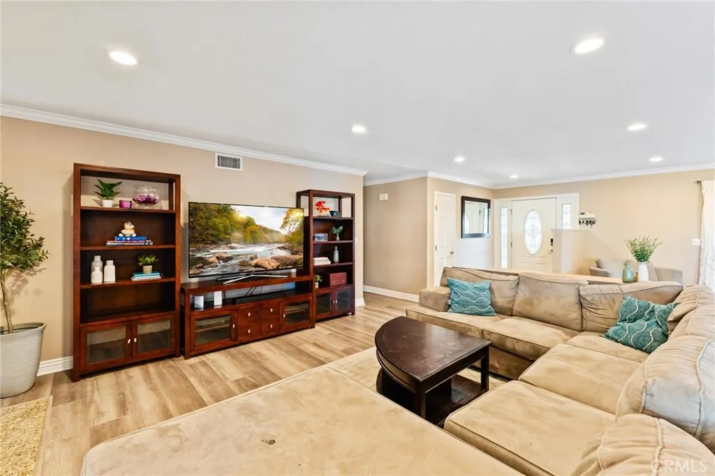 25571 Vesuvia, Mission Viejo, California 92691 home-pic-5