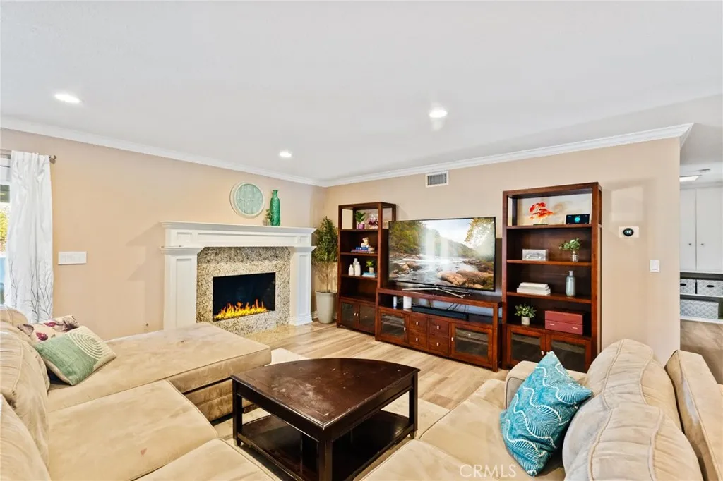 25571 Vesuvia, Mission Viejo, California 92691 home-pic-4