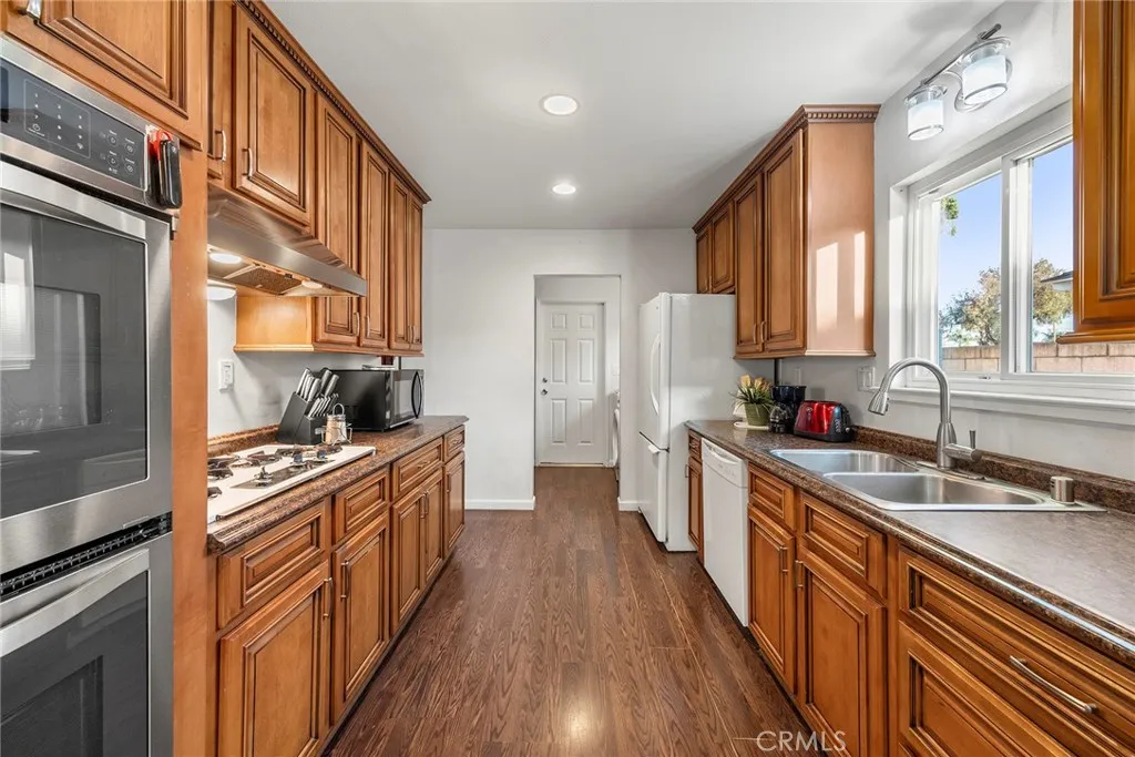 1420 N Sacramento, Orange, California 92867 home-pic-24