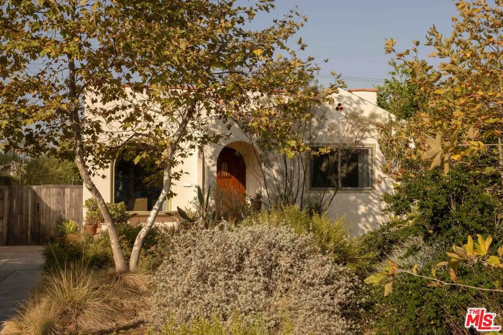 4179 S Van Ness Avenue, Los Angeles, California 90062 home-pic-0