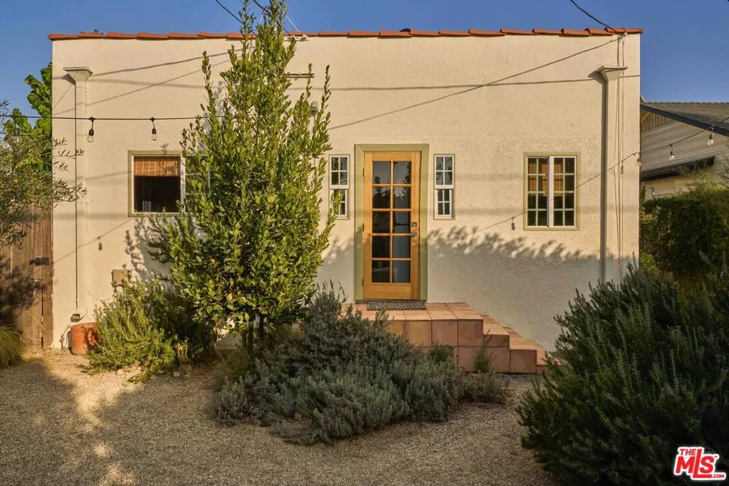 4179 S Van Ness Avenue, Los Angeles, California 90062 home-pic-37