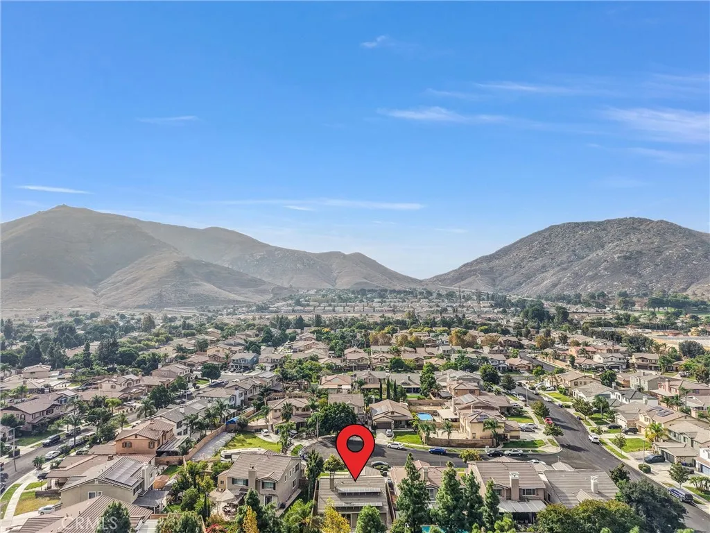 17108 Red Ash Court, Fontana, California 92337 home-pic-32