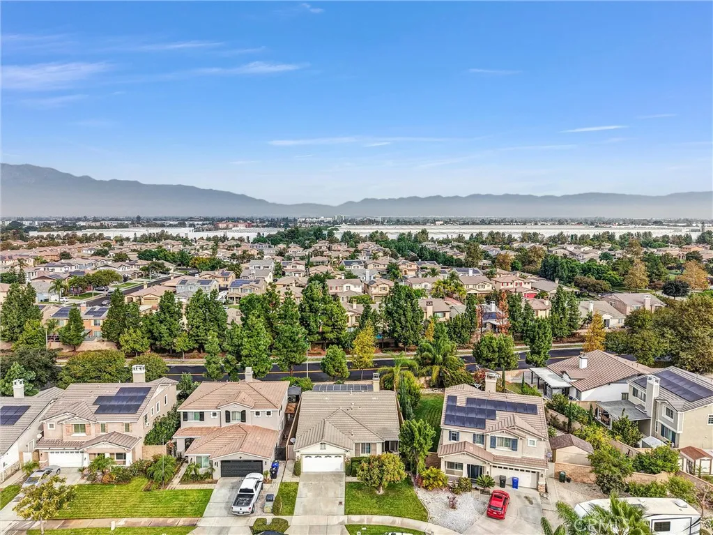 17108 Red Ash Court, Fontana, California 92337 home-pic-35