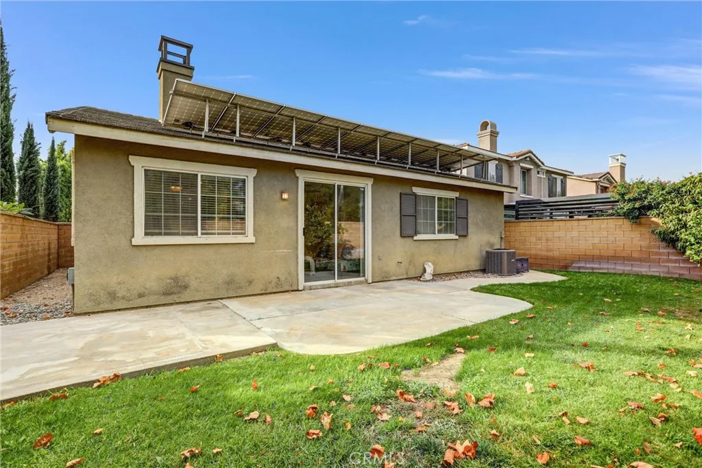 17108 Red Ash Court, Fontana, California 92337 home-pic-26