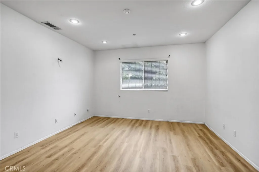 17108 Red Ash Court, Fontana, California 92337 home-pic-15