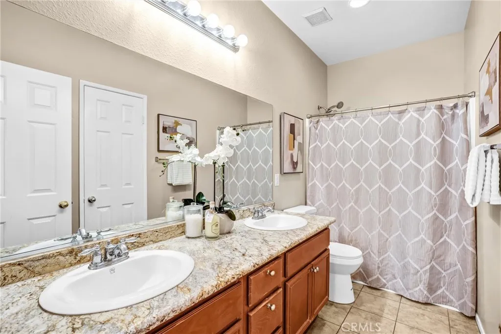 17108 Red Ash Court, Fontana, California 92337 home-pic-23