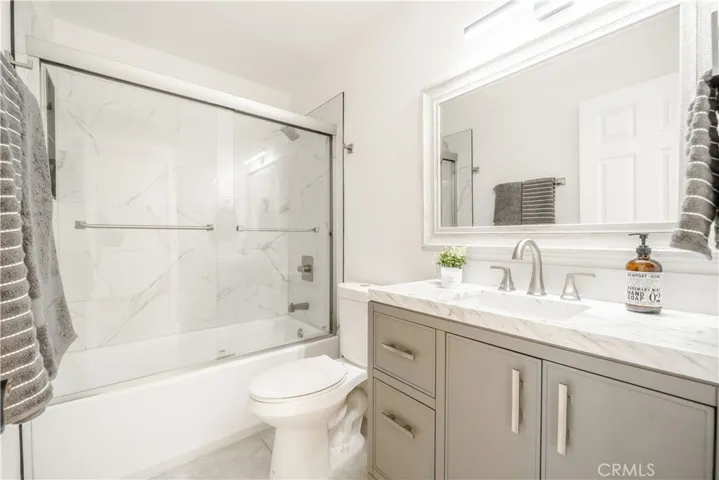 46 Echo Run 16, Irvine, California 92614