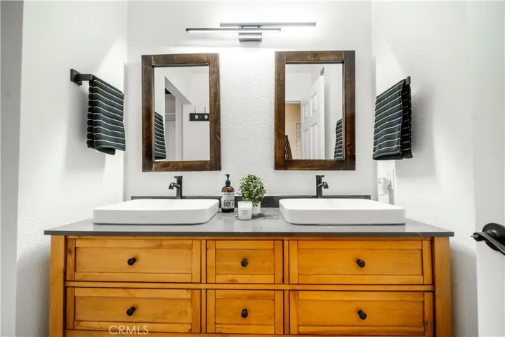 46 Echo Run 16, Irvine, California 92614
