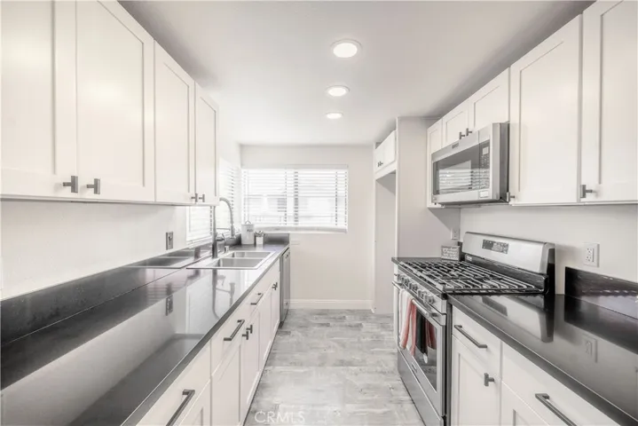 46 Echo Run 16, Irvine, California 92614