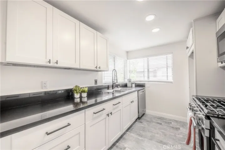 46 Echo Run 16, Irvine, California 92614