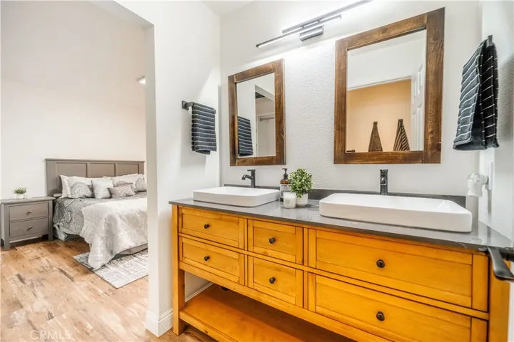 46 Echo Run 16, Irvine, California 92614
