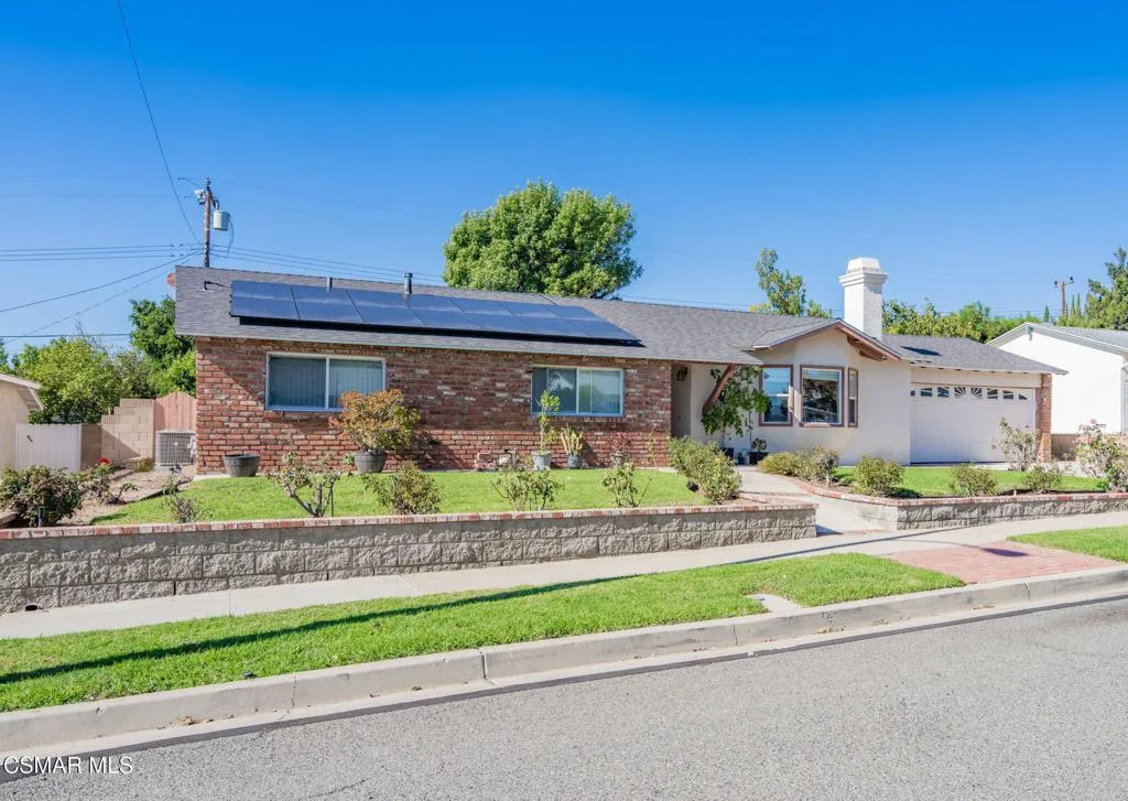3239 Hamlin Avenue, Simi Valley, California 93063 home-pic-1