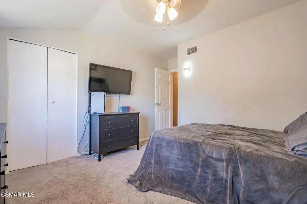 3239 Hamlin Avenue, Simi Valley, California 93063 home-pic-47