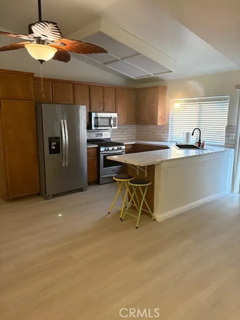 11584 Maple Valley, Victorville, California 92392 home-pic-7
