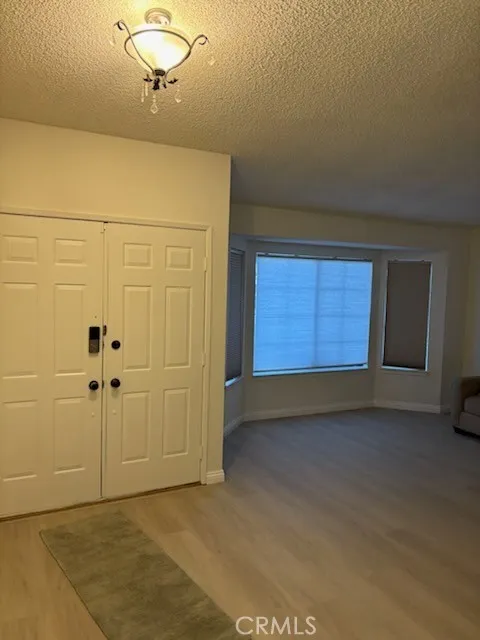 11584 Maple Valley, Victorville, California 92392 home-pic-4