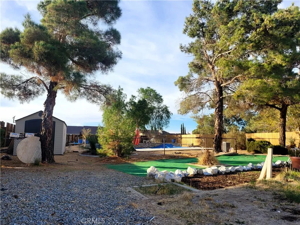 11584 Maple Valley, Victorville, California 92392 home-pic-20