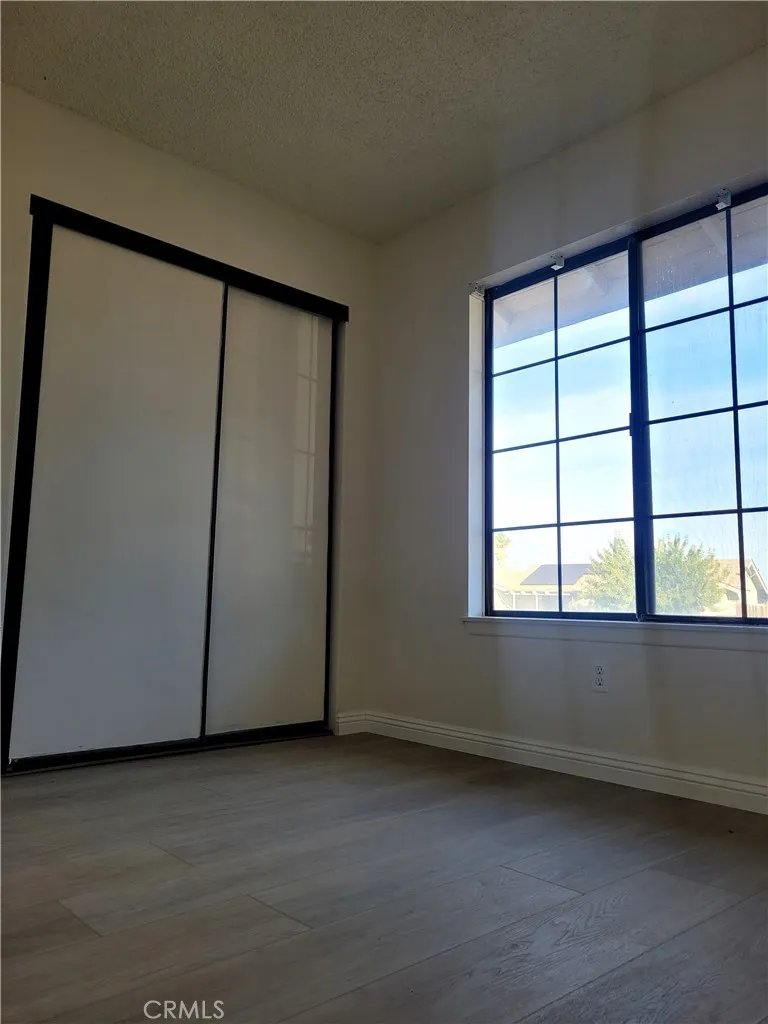 11584 Maple Valley, Victorville, California 92392 home-pic-17