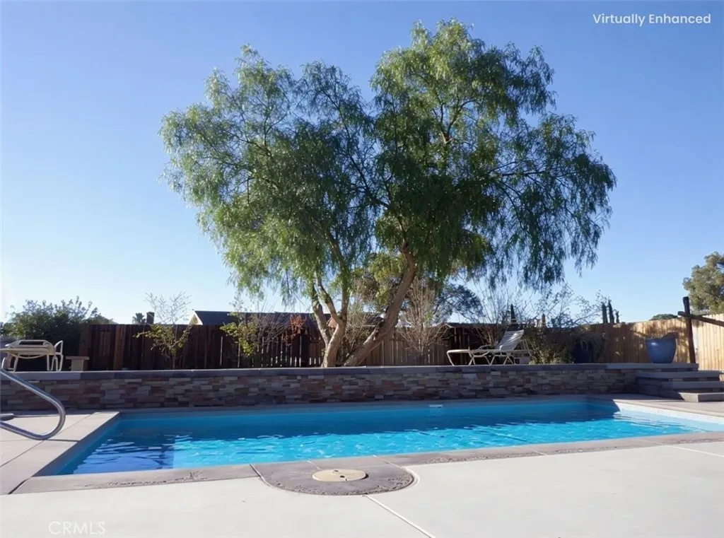 11584 Maple Valley, Victorville, California 92392 home-pic-2