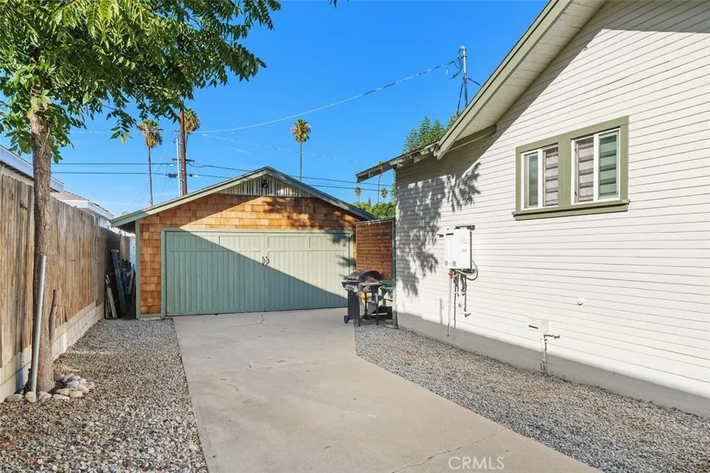 1981 1981 Marlborough Avenue, Riverside, California 92507 home-pic-17