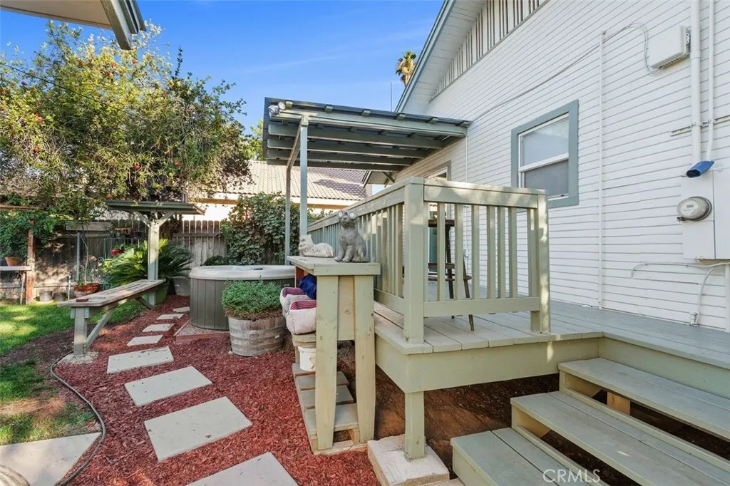 1981 1981 Marlborough Avenue, Riverside, California 92507 home-pic-19