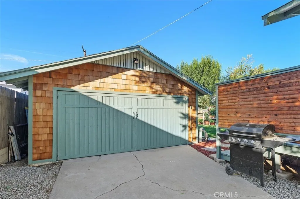 1981 1981 Marlborough Avenue, Riverside, California 92507 home-pic-18