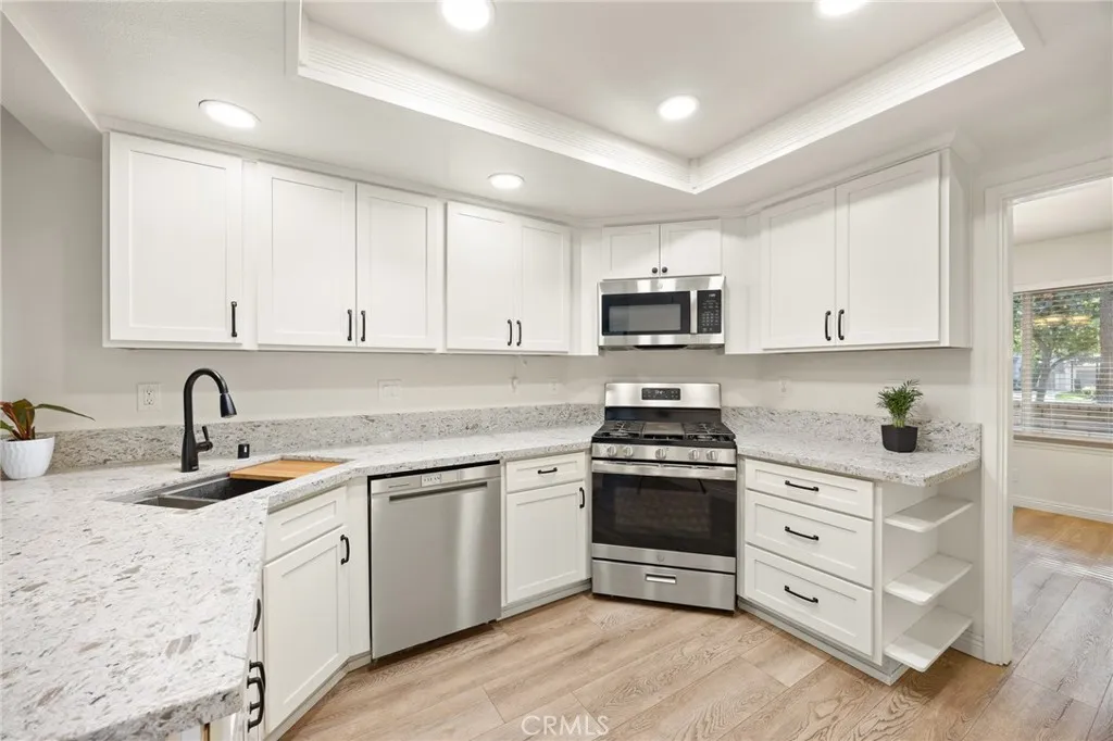 9757 Louise Way, Rancho Cucamonga, California 91730 home-pic-12