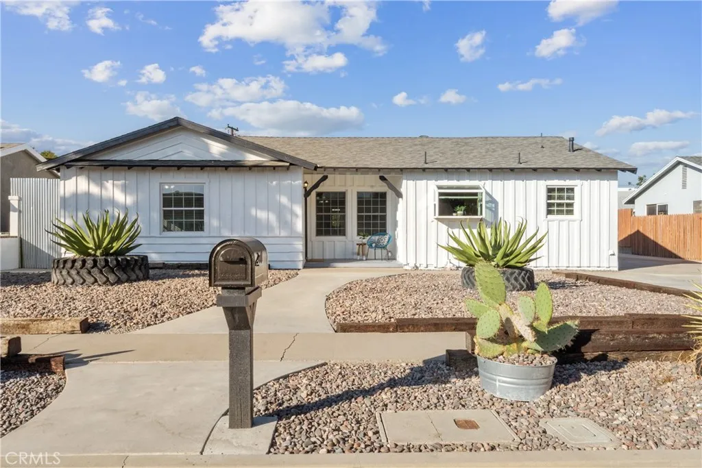 603 W Cully, Orange, California 92865 home-pic-0