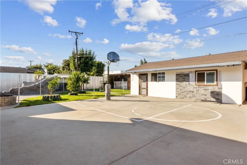 603 W Cully, Orange, California 92865 home-pic-11