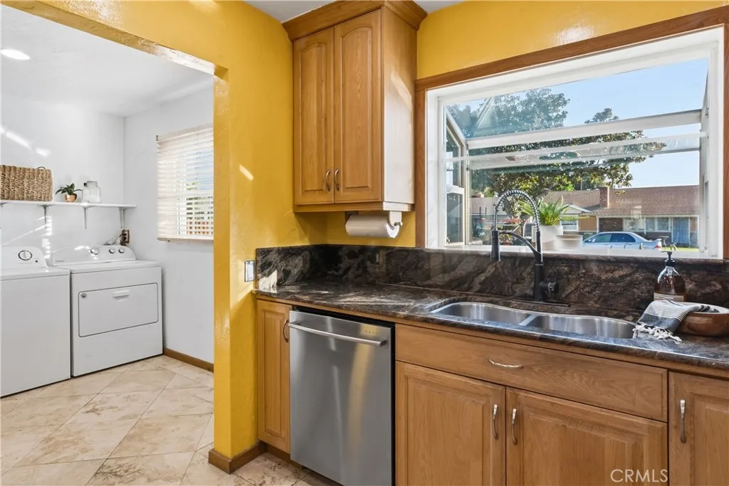 603 W Cully, Orange, California 92865 home-pic-29