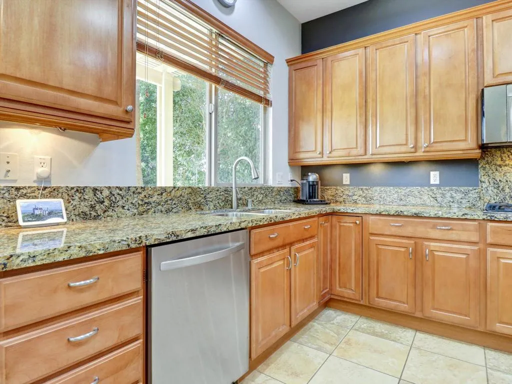 81157 Avenida Los Circos, Indio, California 92203 home-pic-29