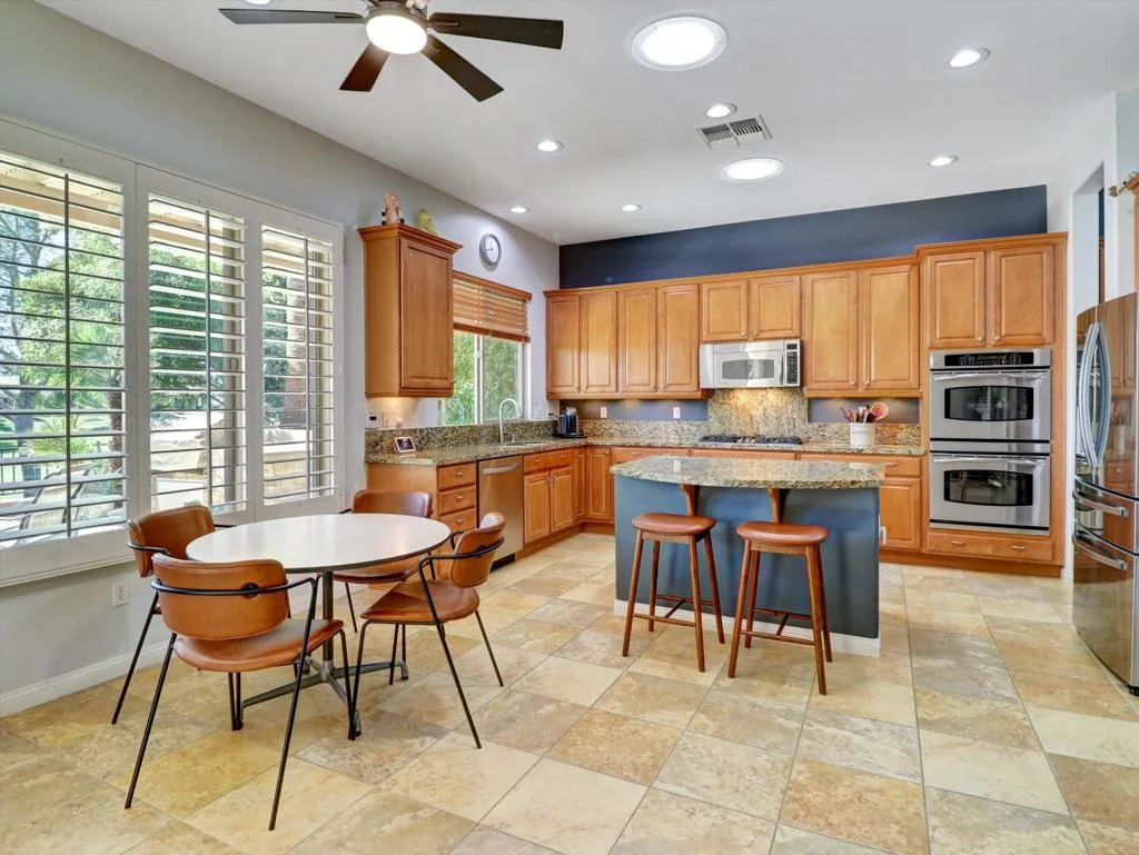81157 Avenida Los Circos, Indio, California 92203 home-pic-22