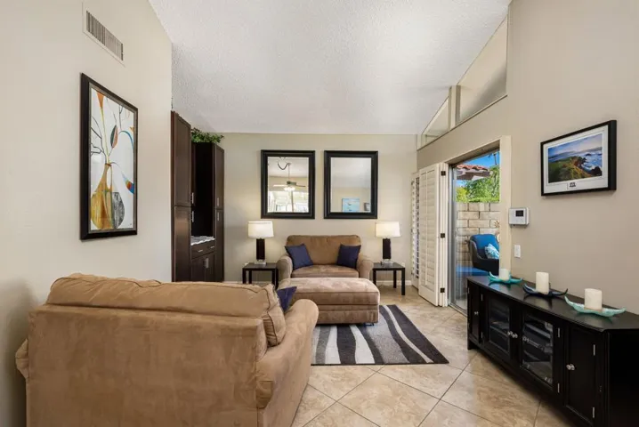 18-web-or-mls-DPCochran_OPMG_1125_018