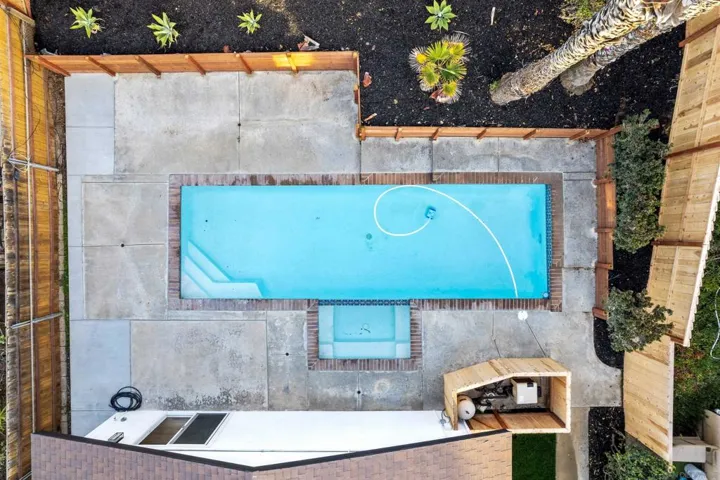 2307 Galveston St., San Diego, California 92110