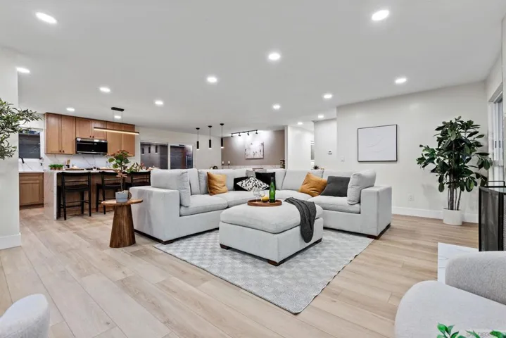 2307 Galveston St., San Diego, California 92110