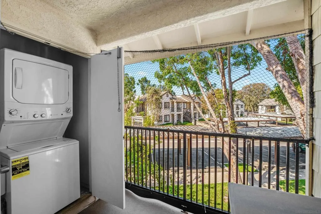 8574 Summerdale Rd 148, San Diego, California 92126 home-pic-16