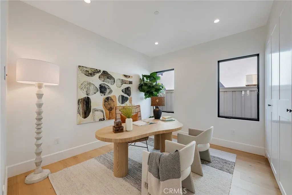 707 Patolita, Corona Del Mar, California 92625 home-pic-33