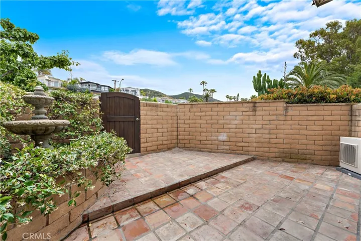 7 Blue Lagoon, Laguna Beach, California 92651