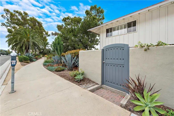 7 Blue Lagoon, Laguna Beach, California 92651