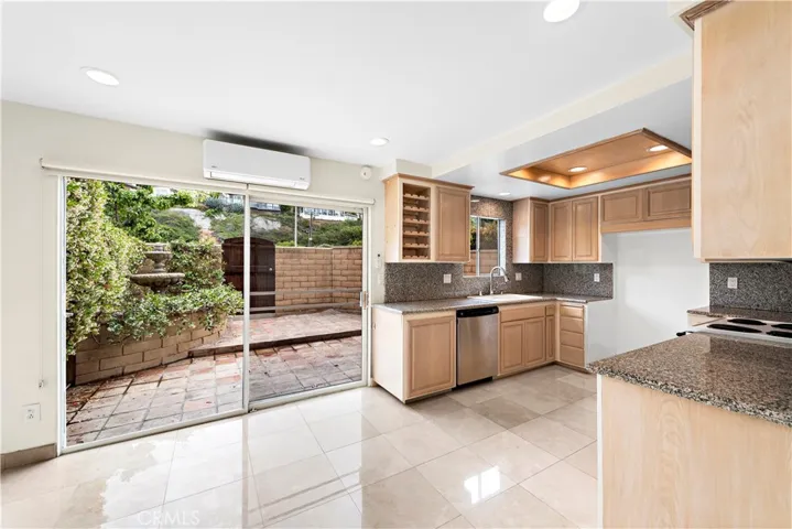 7 Blue Lagoon, Laguna Beach, California 92651