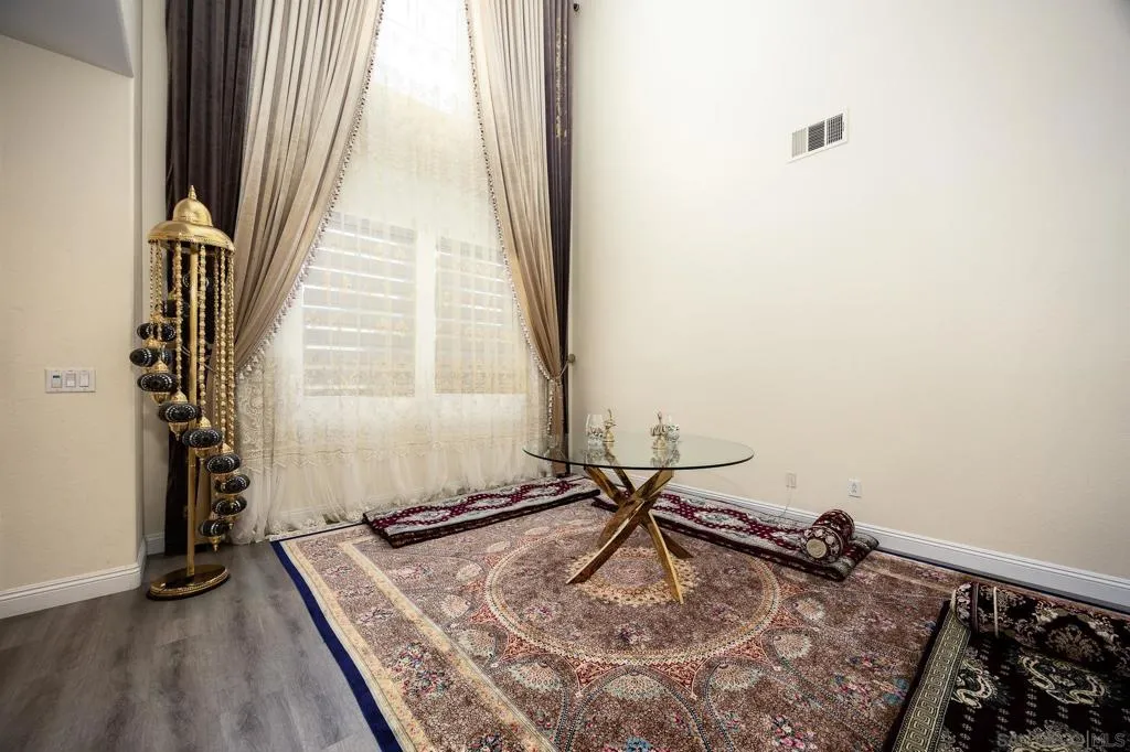 5120 Sevilla St, Santee, California 92071 home-pic-4